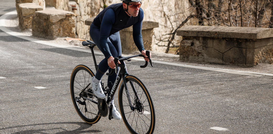 carbon fiber gravel bike